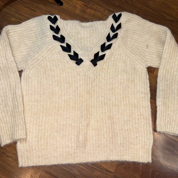 So Me Cream Sweater with Black Ribbon Detail | Women’s Medium | Soft Knit Lace-U - Picture 3 of 8